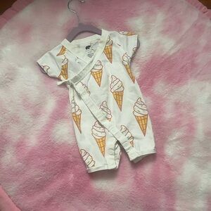 Very stretchy material great quality